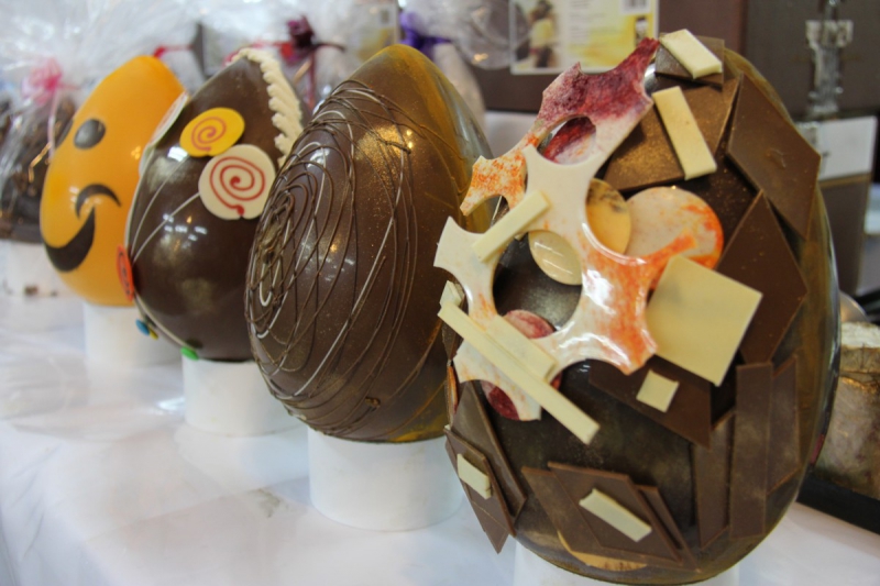 boulangerie-GINASSERVIS-min_chocolate_factory_eggs_easter-897028